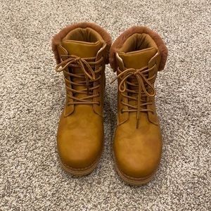 Lace Up Boots - Perfect for Fall!